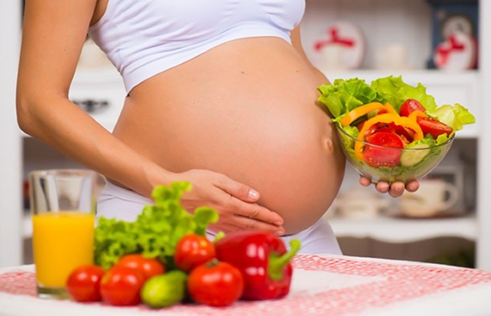 Đối với thai phụ nữ đái tháo đường thai kỳ, chế độ ăn cần cắt giảm tinh bột xuống 50% tổng năng lượng