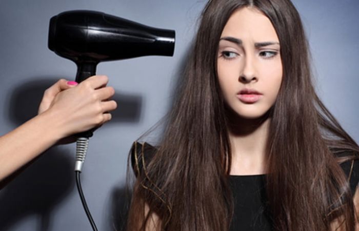 Sử dụng nhiệt độ quá cao có thể gây hư tổn cho tóc