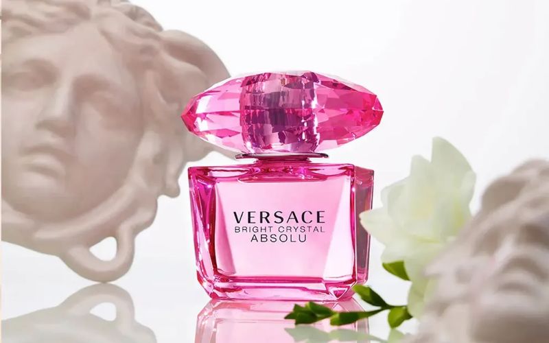 [MỚI 2024] Đánh giá mùi hương nước hoa Versace hồng Bright Crystal - 7