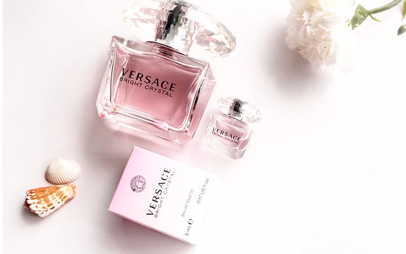[MỚI 2024] Đánh giá mùi hương nước hoa Versace hồng Bright Crystal - 8