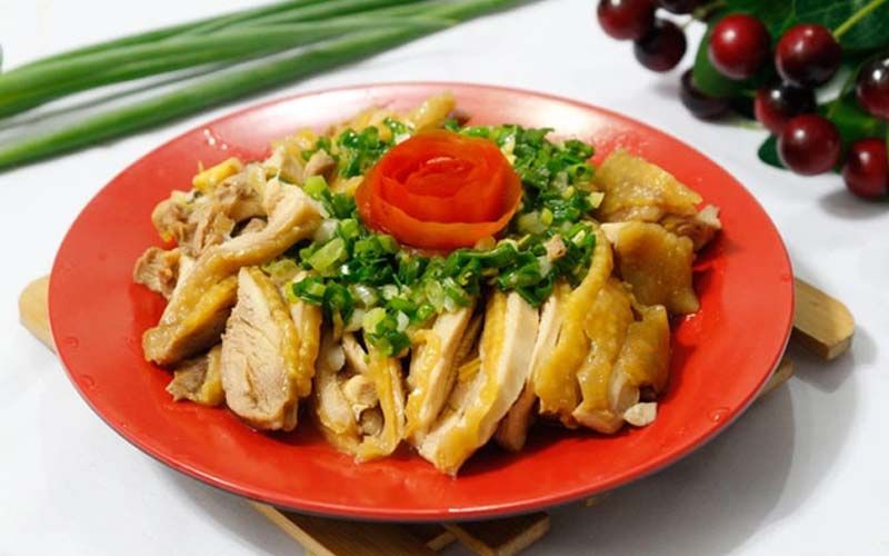 mon-ngon-dip-tet-ga-hap-mo-hanh-thom-ngon-voi-nuoc-sot-bi-truyen-ai-cung-me-8 Món ngon dịp tết: Gà hấp mỡ hành thơm ngon với nước sốt bí truyền ai cũng mê - 8
