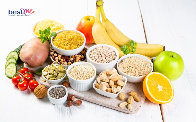 Kết hợp chế độ ăn uống có nhiều rau củ, trái cây tươi