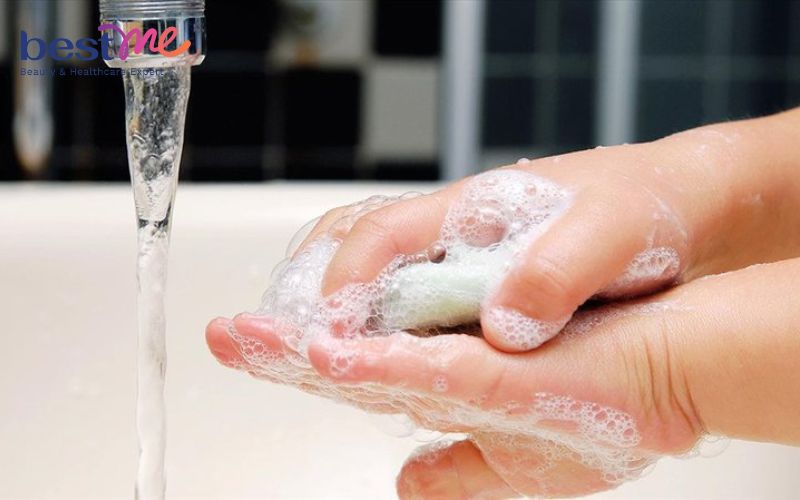mun-coc-co-lay-khong-qua-duong-nao-cach-phong-tranh-lay-6 Mụn cóc có lây không? Qua đường nào? Cách phòng tránh lây - 6