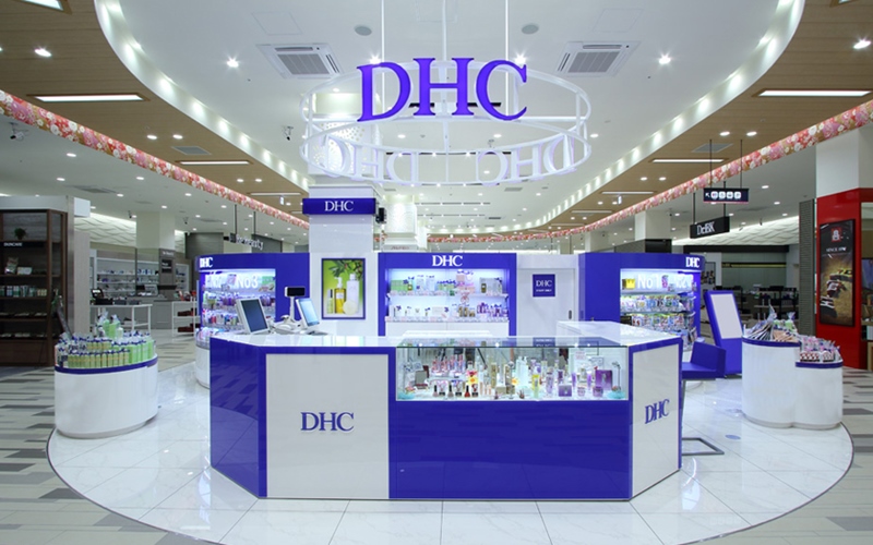 DHC viết tắt của Daigaku Honyaku Center