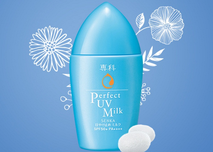 Sữa chống nắng vật lý lai hoá học Senka Perfect UV Milk bảo vệ da toàn diện trước tác hại của tia UV.