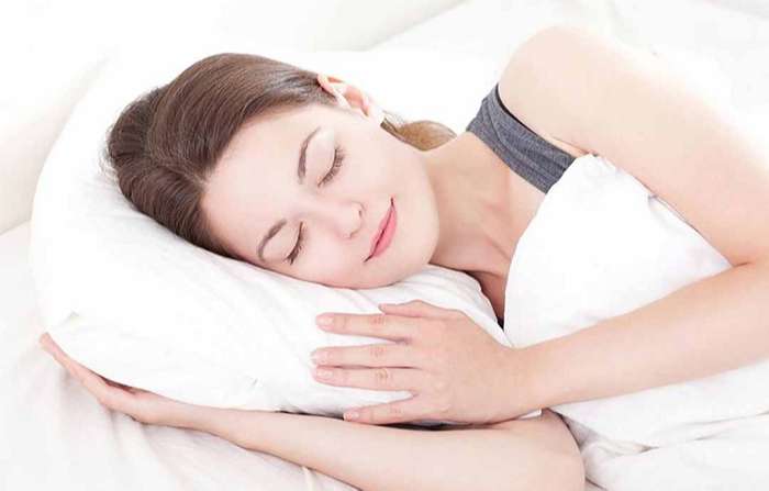 Ngủ đủ giấc là cách làm đẹp da hiệu quả