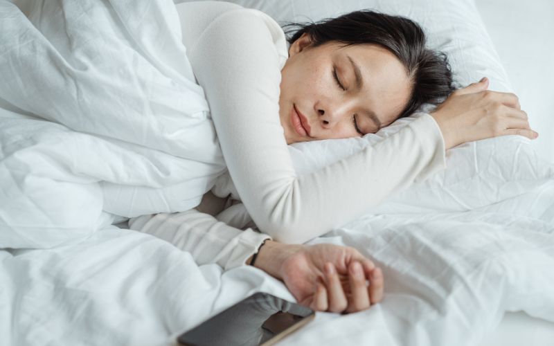 nguyen-nhan-gay-nep-nhan-o-co-va-cach-xoa-hieu-qua-nhat-2 Nguyên nhân gây nếp nhăn ở cổ và cách xóa hiệu quả nhất - 2