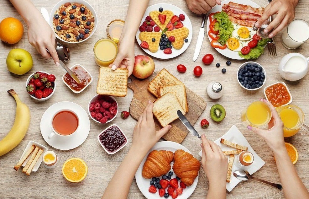 Nhịn ăn sáng không giúp giảm cân