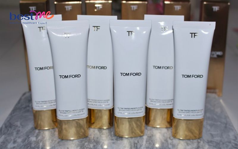 review-5-dong-kem-nen-tom-ford-cuc-hot-co-tot-va-dang-dung-2 Review 5 dòng kem nền Tom Ford cực HOT có tốt và đáng dùng? - 2