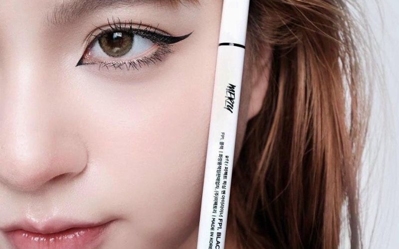 review-chi-tiet-7-loai-eyeliner---ke-mat-merzy-dang-dung-nhat-3 Review chi tiết 7 loại Eyeliner - kẻ mắt Merzy đáng dùng nhất - 3