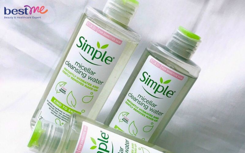 review-chi-tiet-nuoc-tay-trang-simple-micellar-cleansing-water-tu-a-z-1 Review chi tiết nước tẩy trang Simple Micellar Cleansing Water từ A-Z - 1