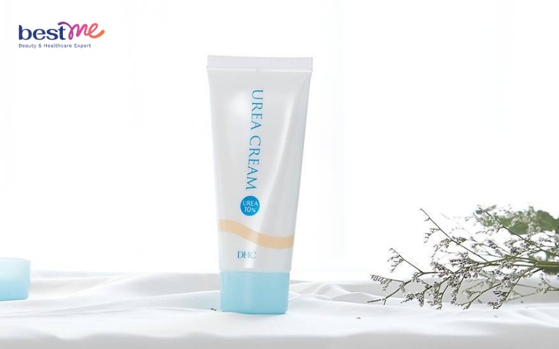 Cách dùng kem dưỡng da chân DHC Urea Cream