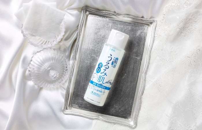 Nước cân bằng da DHC Deep Moistening Whitening Lotion có khả năng cấp ẩm nổi bật