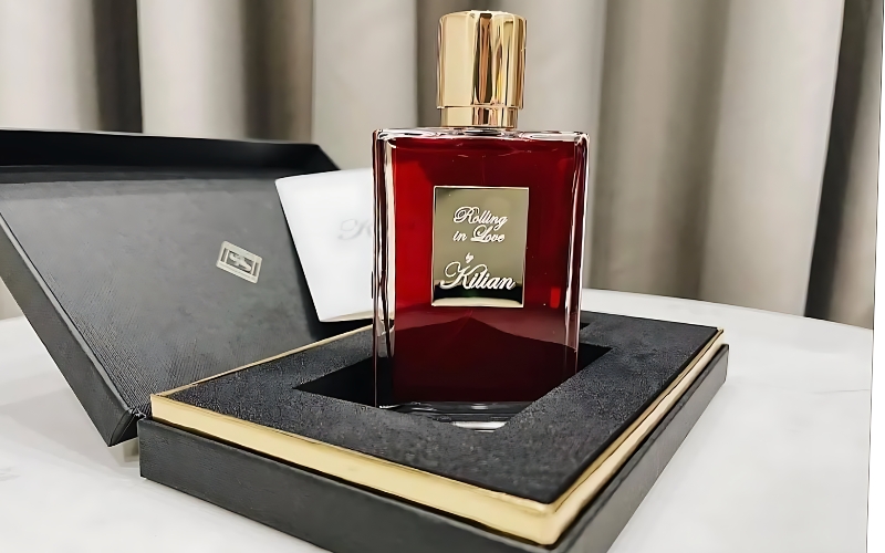 Review nước hoa Kilian đỏ Rolling in Love đầy ngọt ngào - 1