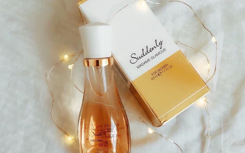 review-nuoc-hoa-suddenly-madame-glamour-luu-huong-bao-lau-8 Review nước hoa Suddenly Madame Glamour lưu hương bao lâu? - 8