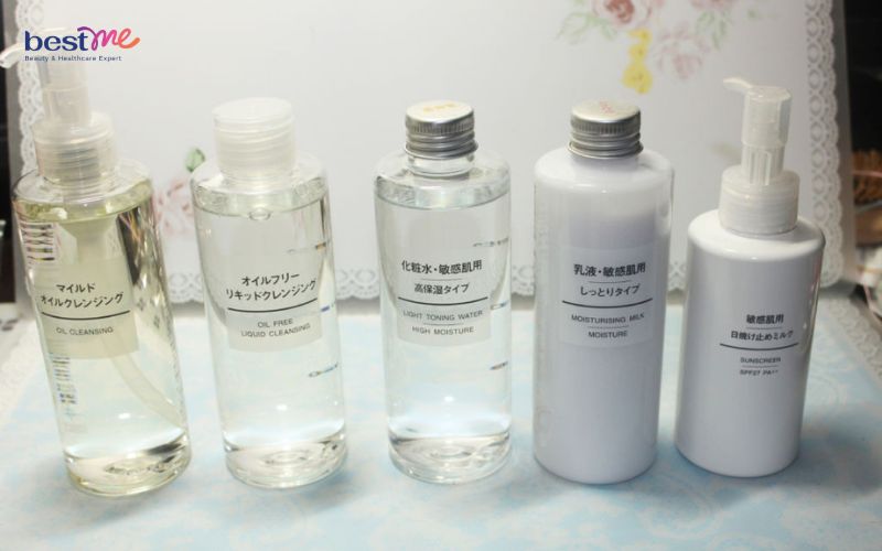 review-nuoc-tay-trang-muji-khong-con-cho-da-dau-nhay-cam-1 Review nước tẩy trang Muji không cồn cho da dầu nhạy cảm - 1