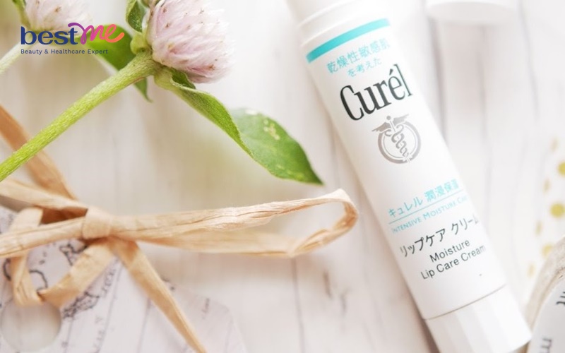 review-son-duong-curel-co-mau-va-khong-mau-cua-nhat-5 Review son dưỡng Curel có màu và không màu của Nhật - 5