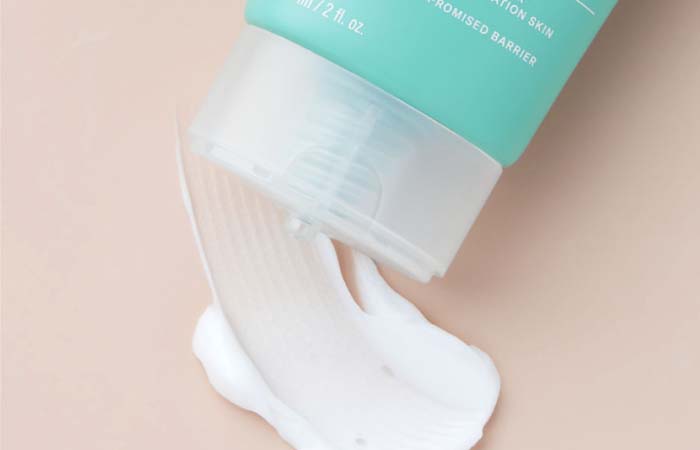 Calm Rescue & Repair Weightless Moisturizer hỗ trợ làm mờ nếp nhăn giúp làn da luôn tươi trẻ