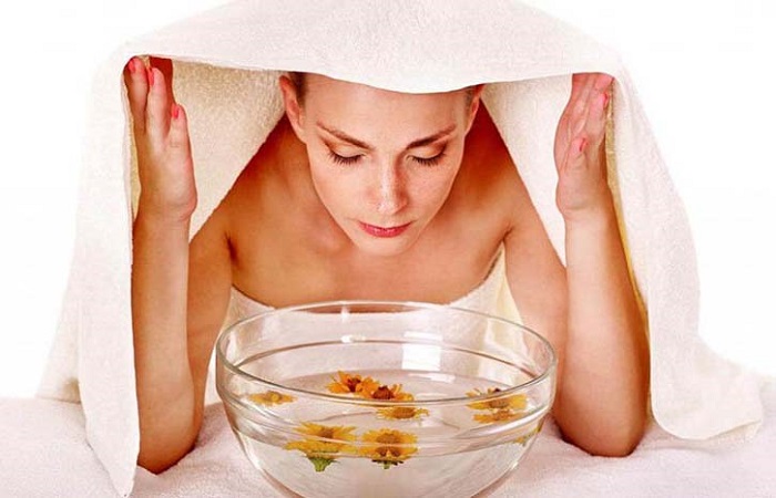 Cách se khít lỗ chân lông ở mũi bằng cách xông hơi mặt