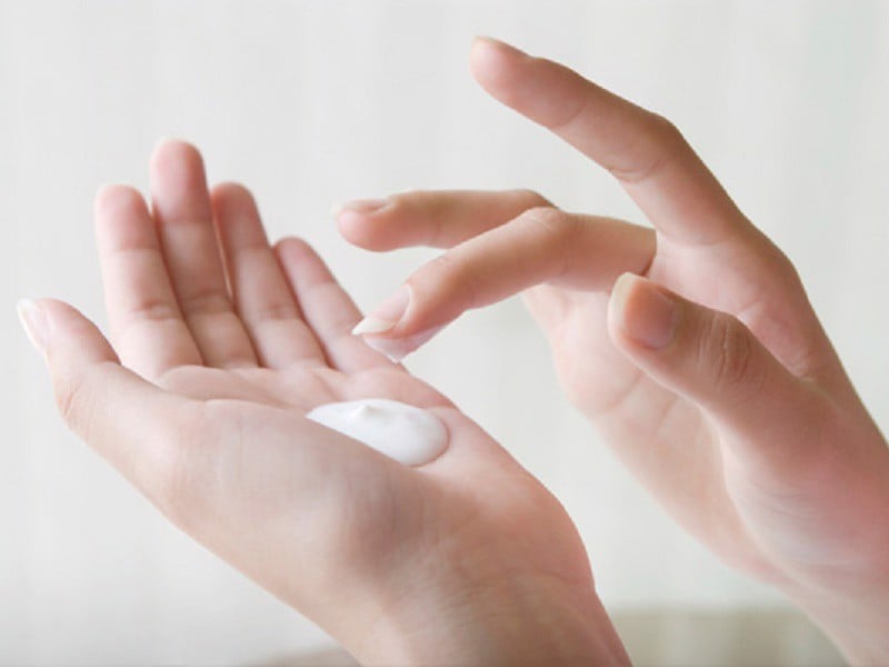 Đâu là kem chống nắng vật lý và kem chống nắng hóa học?