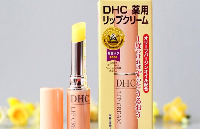 Son dưỡng DHC Lip Cream có thiết kế xinh xắn, trẻ trung