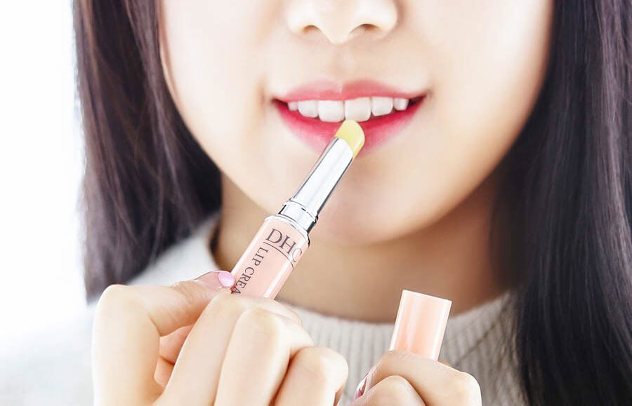 Son dưỡng DHC Lip Cream nhẹ nhàng chăm sóc môi mềm suốt ngày dài