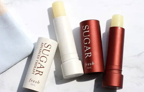 Son dưỡng môi chống nắng Fresh Sugar Lip Treatment SPF 15