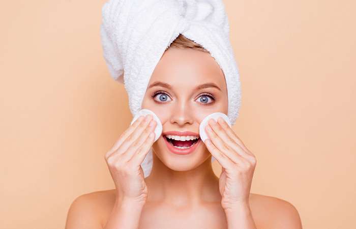 Da dầu vào mùa đông nên tránh xa các sản phẩm có chứa cồn