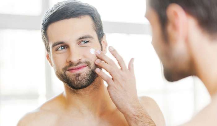 Mùa đông các quý ông nên chọn sữa rửa mặt kiểm soát bã nhờn chiết xuất từ thiên nhiên