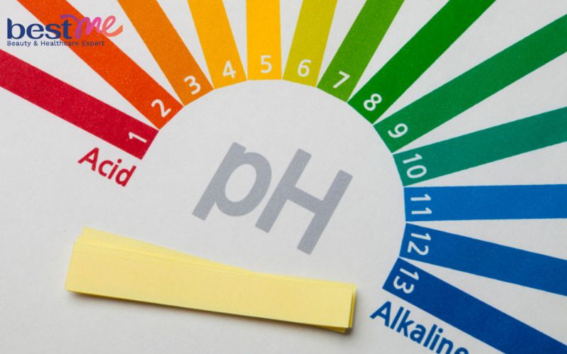 Chọn sữa rửa mặt có độ pH gần với mức pH tự nhiên của da (khoảng 4.5 - 5.5)