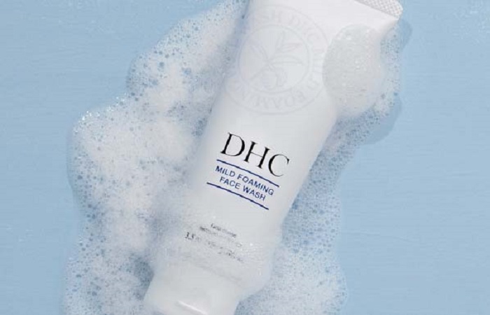 Sữa rửa mặt tạo bọt dịu nhẹ DHC