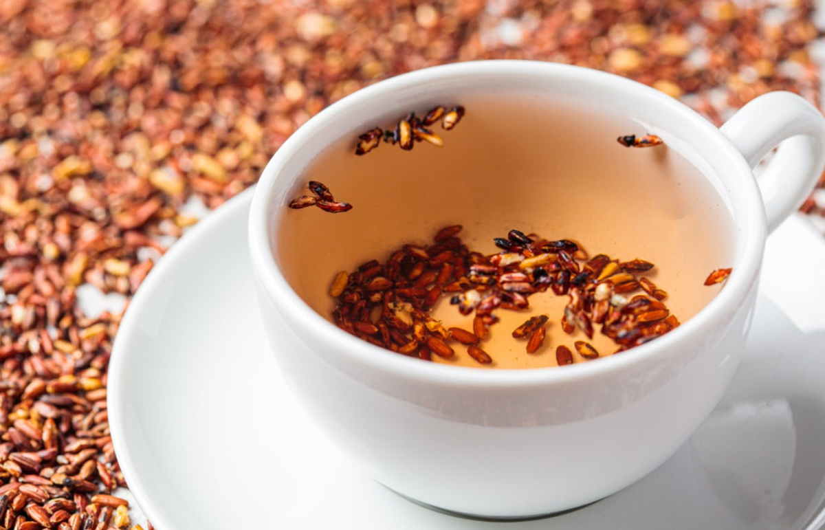 How does gạo lứt tea compare to other weight loss methods?