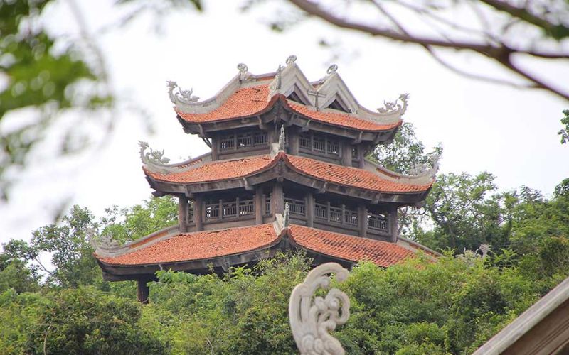 tim-hieu-17-chua-nha-trang-noi-tieng-dep-linh-thieng-nhat-12 Tìm hiểu 17 chùa Nha Trang nổi tiếng đẹp linh thiêng nhất - 12