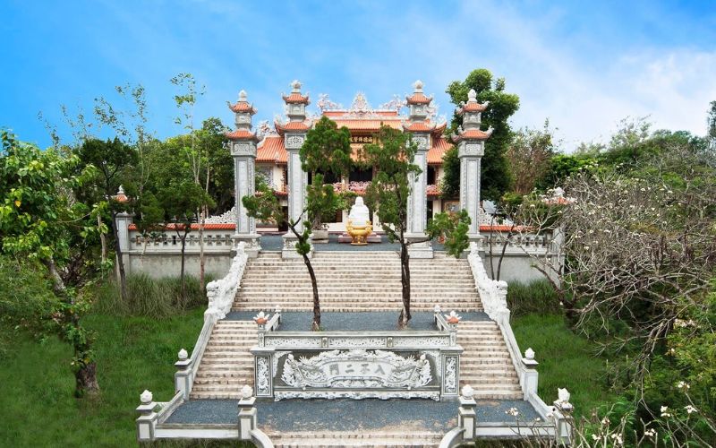 tim-hieu-17-chua-nha-trang-noi-tieng-dep-linh-thieng-nhat-13 Tìm hiểu 17 chùa Nha Trang nổi tiếng đẹp linh thiêng nhất - 13