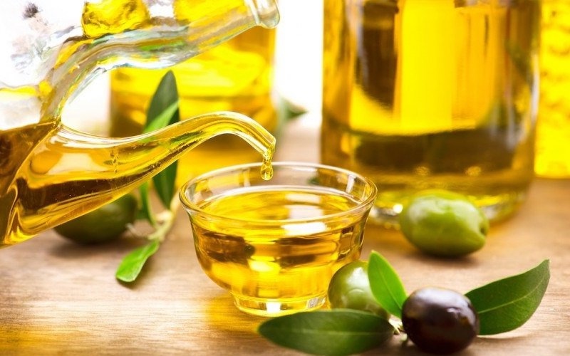Tinh dầu olive mang lại nhiều lợi ích cho làn da dầu