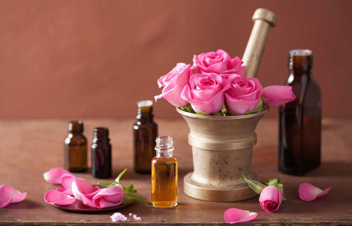 Tinh dầu hoa hồng -  “dược liệu quý” cho sức khỏe và làn da