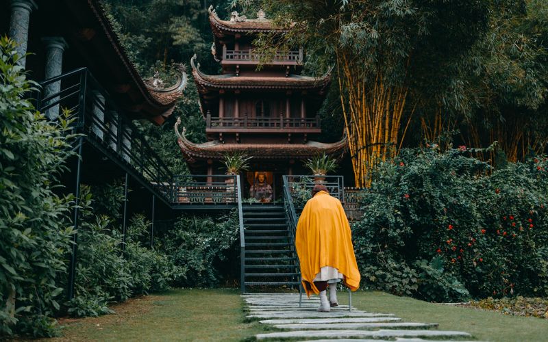 tong-hop-stt-di-chua-dau-nam-cau-duyen-cau-binh-an-hay-nhat-7 Tổng hợp STT đi chùa đầu năm cầu duyên, cầu bình an hay nhất - 7