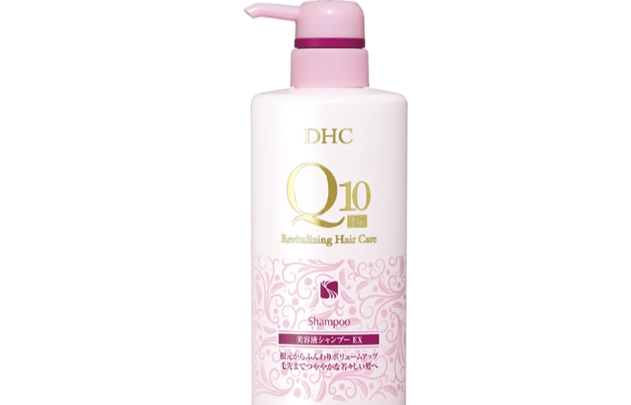 Dầu gội dưỡng tóc DHC Q10 Revitalizing giúp làm sạch tóc và da đầu một cách nhẹ nhàng và hiệu quả 
