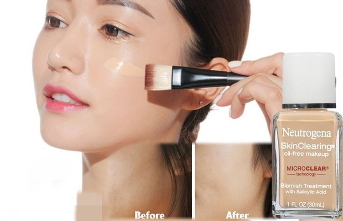 Kem nền cho da mụn Neutrogena Skinclearing Oil - Free