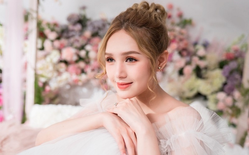 top-10-mau-toc-dep-cho-co-dau-them-noi-bat-trong-ngay-cuoi-7 Top 10 màu tóc đẹp cho cô dâu thêm nổi bật trong ngày cưới - 7