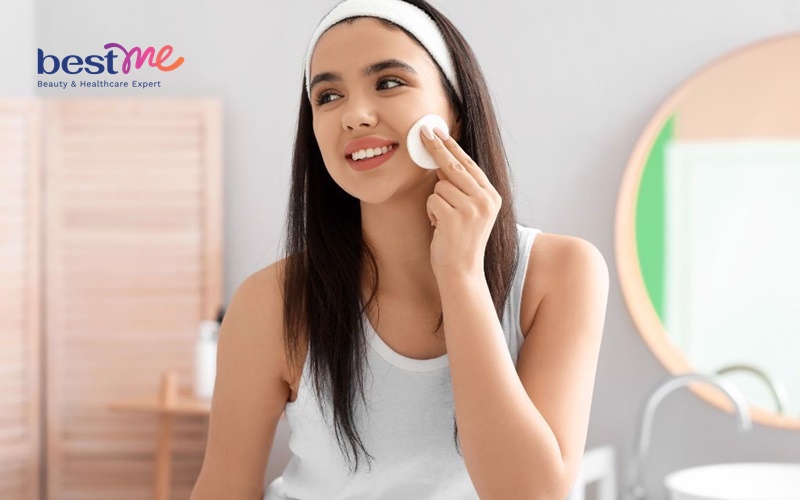 top-10-nuoc-tay-trang-cho-tuoi-day-thi-khong-con-diu-nhe-nhat-1 Top 10 nước tẩy trang cho tuổi dậy thì không cồn, dịu nhẹ nhất - 1