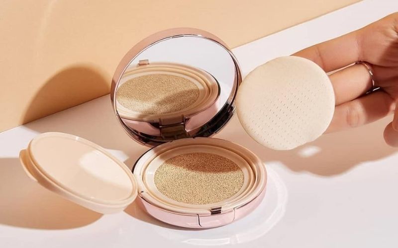 top-13-cushion-cho-da-mun-che-khuyet-diem-tot-dang-dung-nhat-1 TOP 13 cushion cho da mụn che khuyết điểm tốt đáng dùng nhất - 1