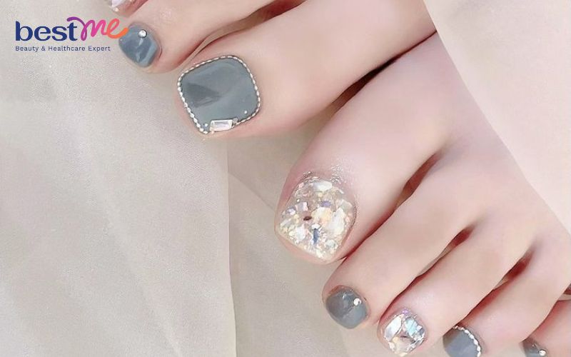 top-30-mau-mong-chan-an-xa-cu-dep-2023-don-gian-nhung-van-an-tuong-21 Top 30+ mẫu móng chân ẩn xà cừ đẹp 2023 đơn giản nhưng vẫn ấn tượng - 21