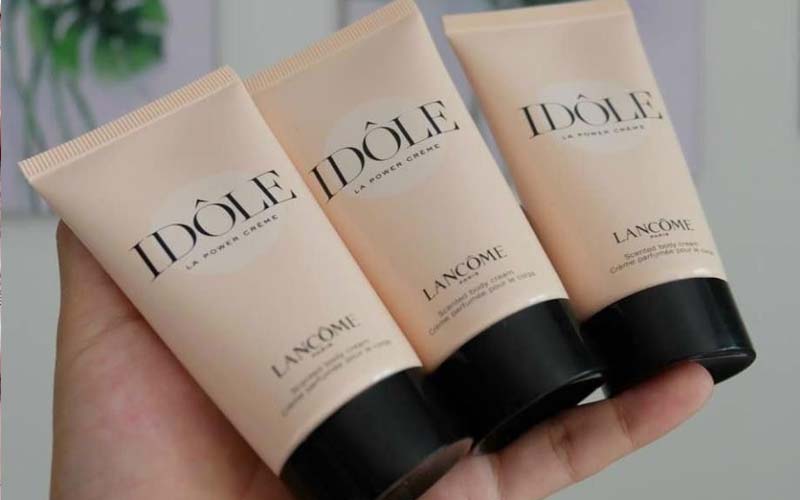 top-4-duong-the-lancome-duong-da-mem-min-thom-lau-3 Top 4 dưỡng thể Lancome dưỡng da mềm mịn, thơm lâu - 3