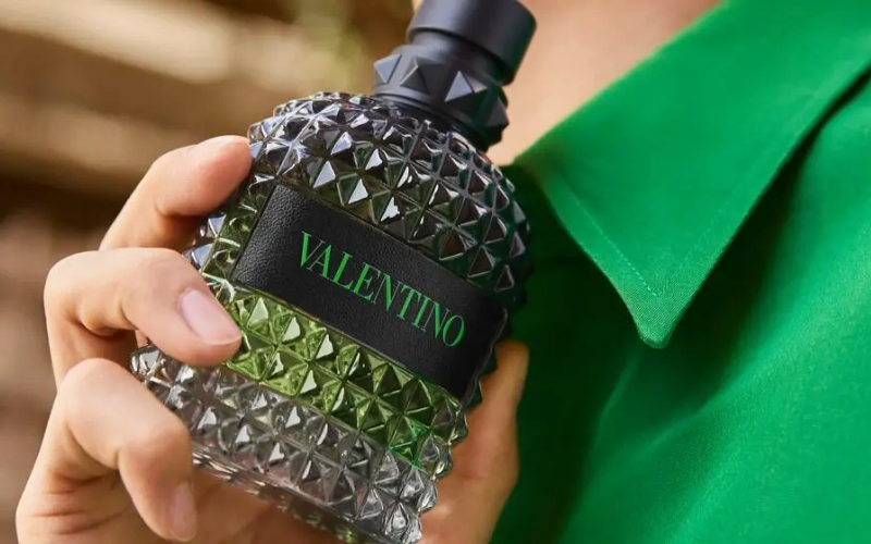 top-9-nuoc-hoa-valentino-mui-thom-nhat-cho-nam-va-nu-10 Top 9 nước hoa Valentino mùi thơm nhất cho nam và nữ - 10