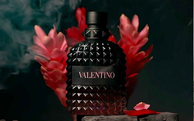 top-9-nuoc-hoa-valentino-mui-thom-nhat-cho-nam-va-nu-7 Top 9 nước hoa Valentino mùi thơm nhất cho nam và nữ - 7