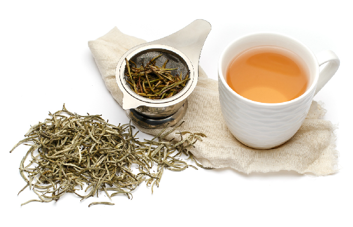 Trà trắng có tác dụng giảm cân tương tự như trà xanh