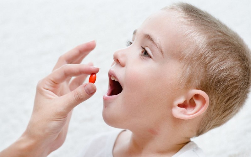 Mẹ có thể bổ sung vitamin A cho trẻ thông qua thực phẩm chức năng