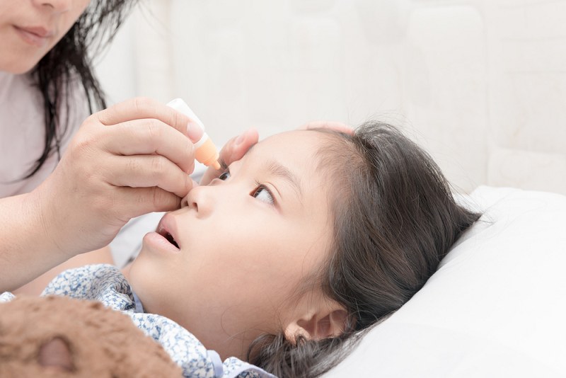 Trẻ bị thiếu vitamin A có thể do chế độ dinh dưỡng không đảm bảo