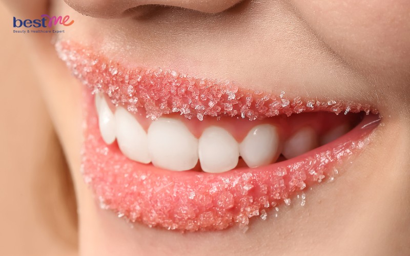 Trị thâm môi tại nhà bằng đường